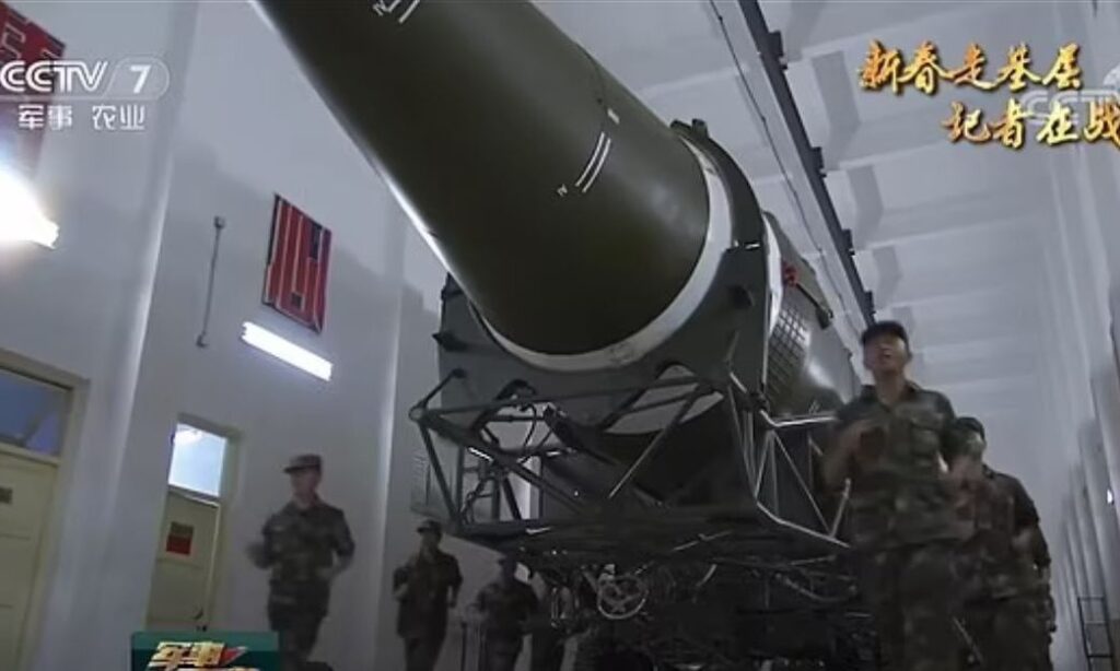 Μέσα στο «Υπόγειο Σινικό Τείχος» της Κίνας προετοιμασμένο για τον Γ’ Παγκόσμιο Πόλεμο