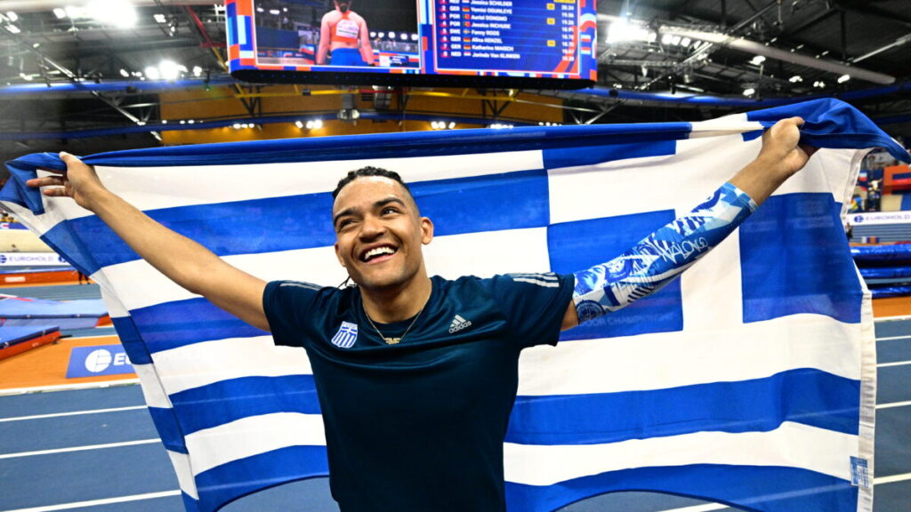 O Εμμανουήλ Καραλής κατέκτησε το χρυσό μετάλλιο με άλμα στα 5.90μ. στον τελικό του επί κοντώ στο ευρωπαϊκό πρωτάθλημα κλειστού στίβου