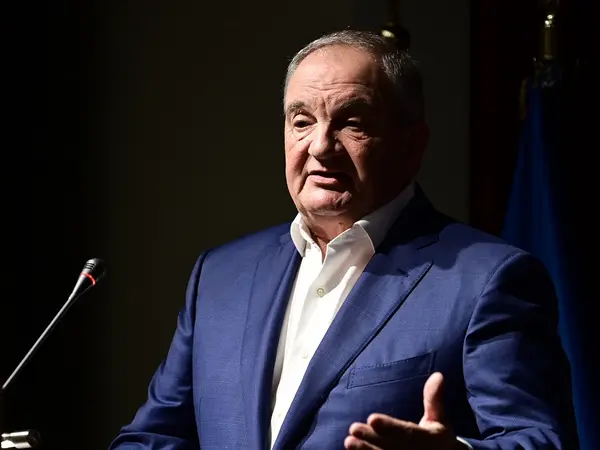 Ομιλία Κώστα Καραμαλή στο Πολεμικό Μουσείο