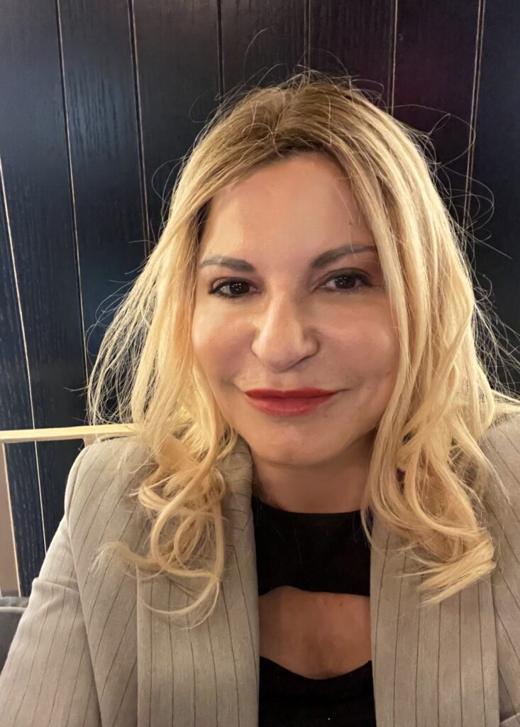 Η Νότα Παπαδοπούλου Μούτσιου σε συζητήσεις για το «πολιτικό γίγνεσθαι»