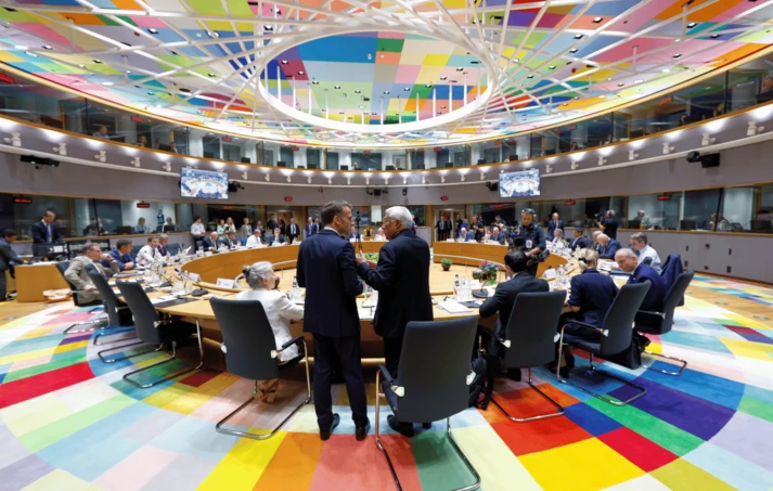 Ευρωπαϊκός προϋπολογισμός: Το πακέτο-μαμούθ των 2 τρισ. ευρώ
